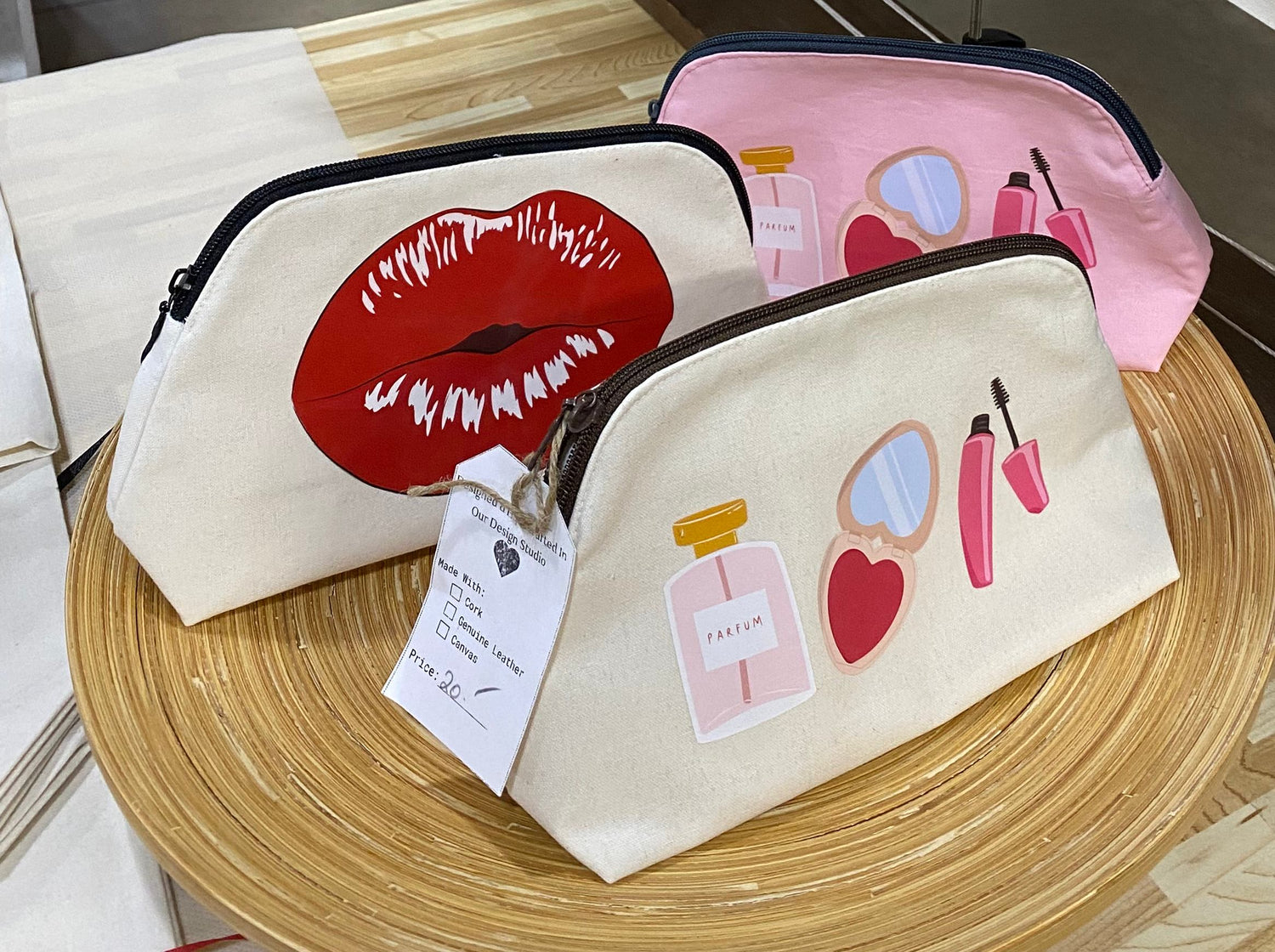 COSMETIC POUCHES